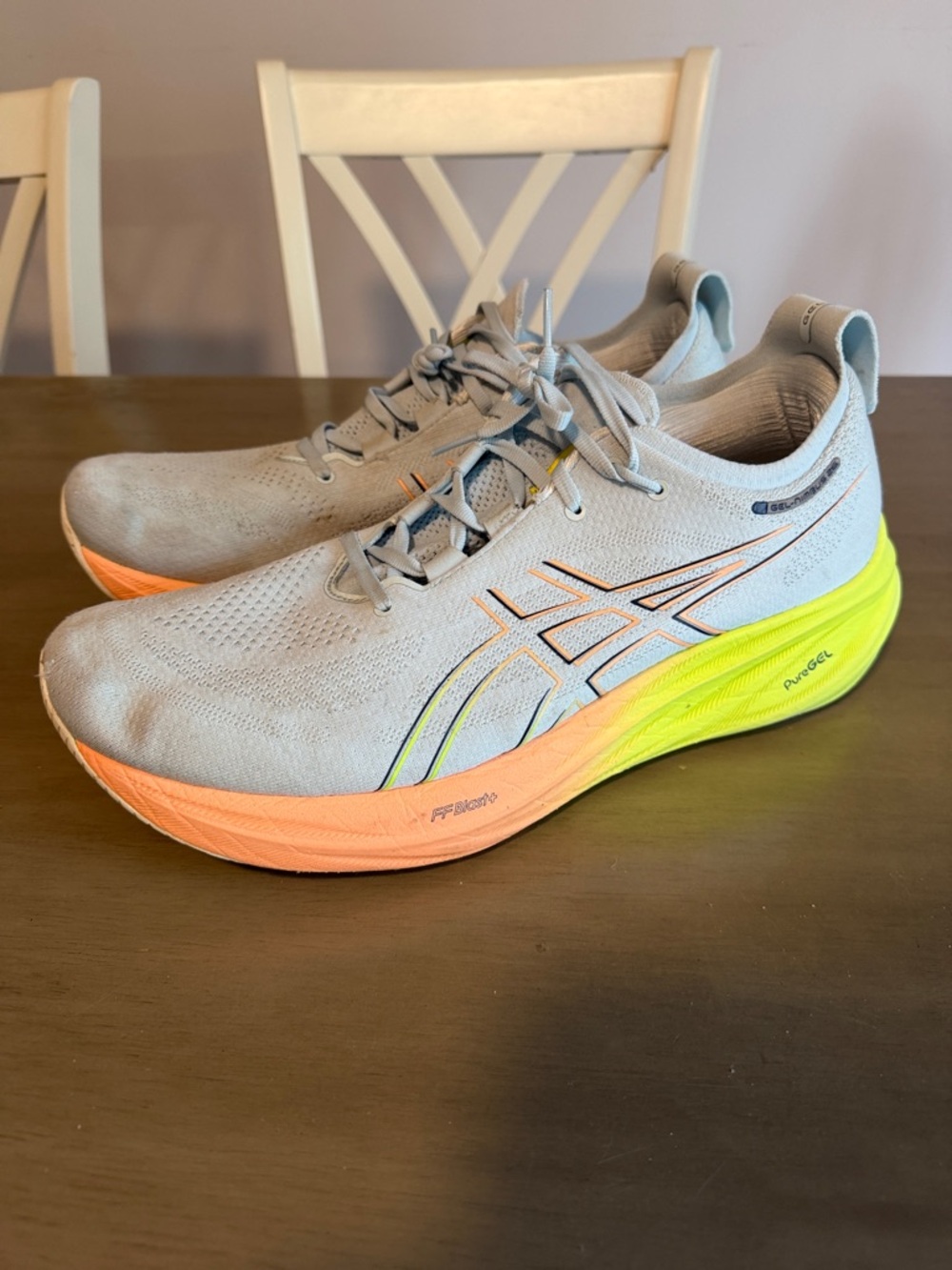 Asics Gel-Nimbus 26 Paris edition